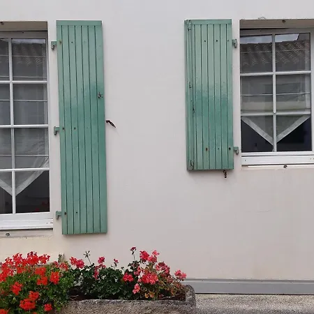 Apartment Lumineux Avec Parking Prive Pres Du Port Et De La Plage A - Fr-1-544-7 Saint-Martin-de-Re